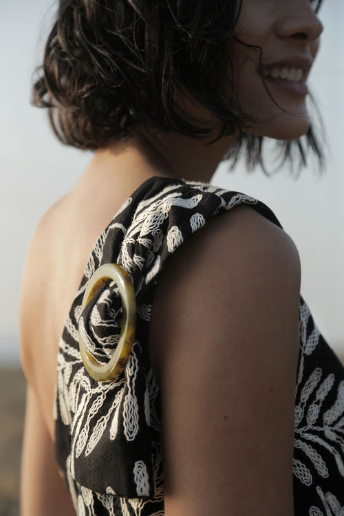 BLUSA NORI PRETO